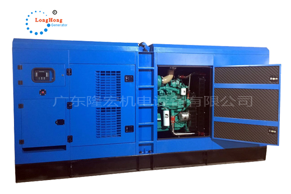 560KW（700KVA）低噪音柴油發(fā)電機組 濰柴動力 Silent generator